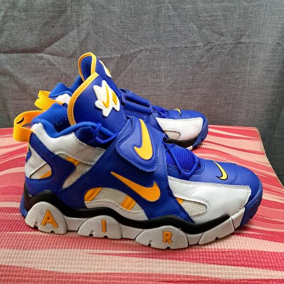 Nike Air Barrage Mens Shoe Size 13 AT7847-100 Mid Blue Orange White Sneaker - Picture 3 of 12